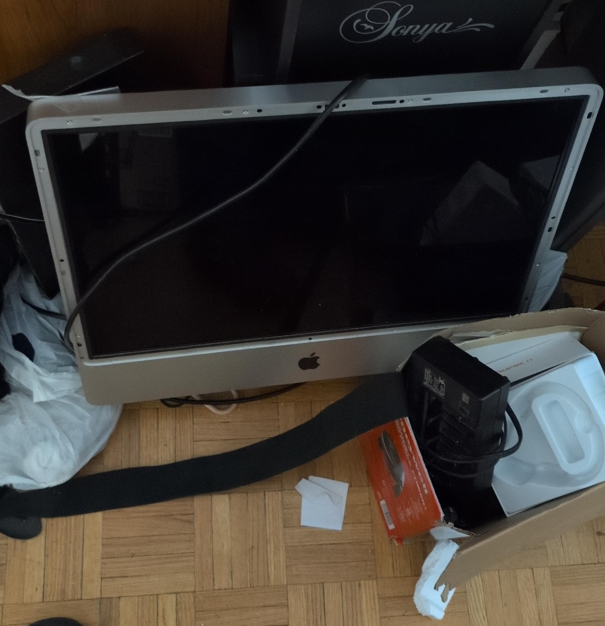 Apple iMac Desktop Computer