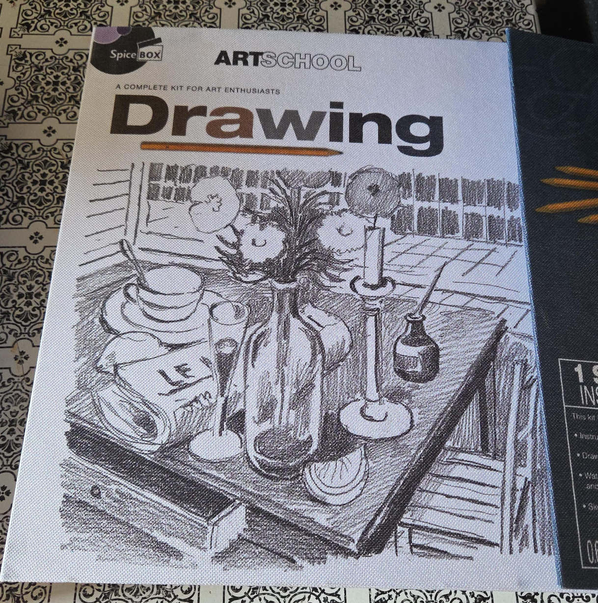 Spice Box Art School Drawing Kit thumbnail
