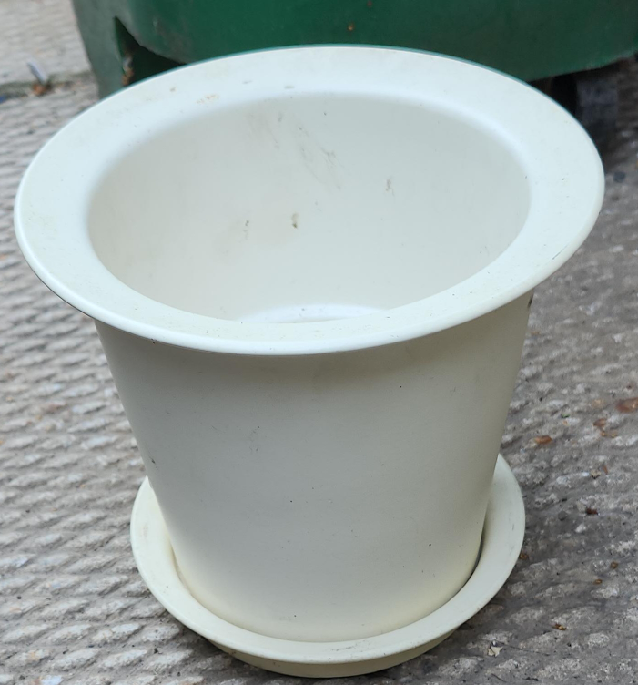 IKEA Jujubar Plant Pot with Saucer. 6"x 6" thumbnail