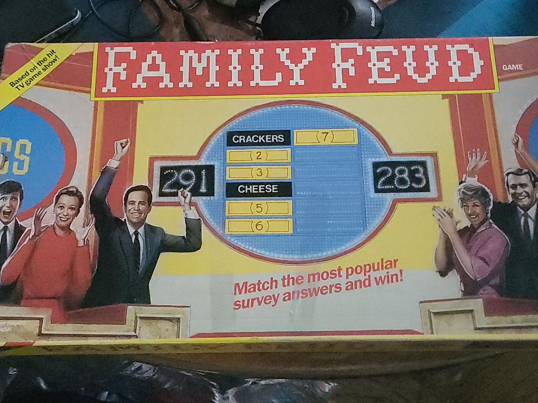 Family Feud Board Game thumbnail