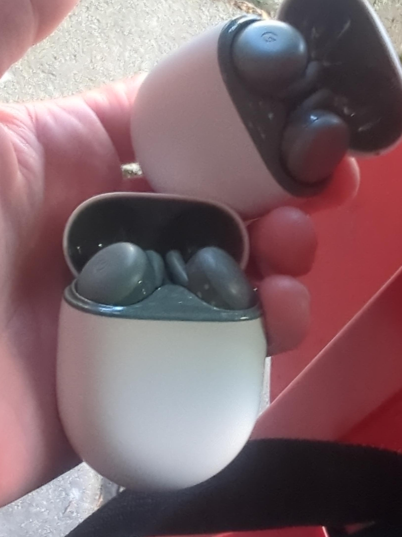 Google Pixel Buds A-Series thumbnail