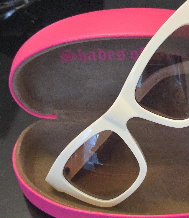 Juicy Couture White Sunglasses with Case thumbnail