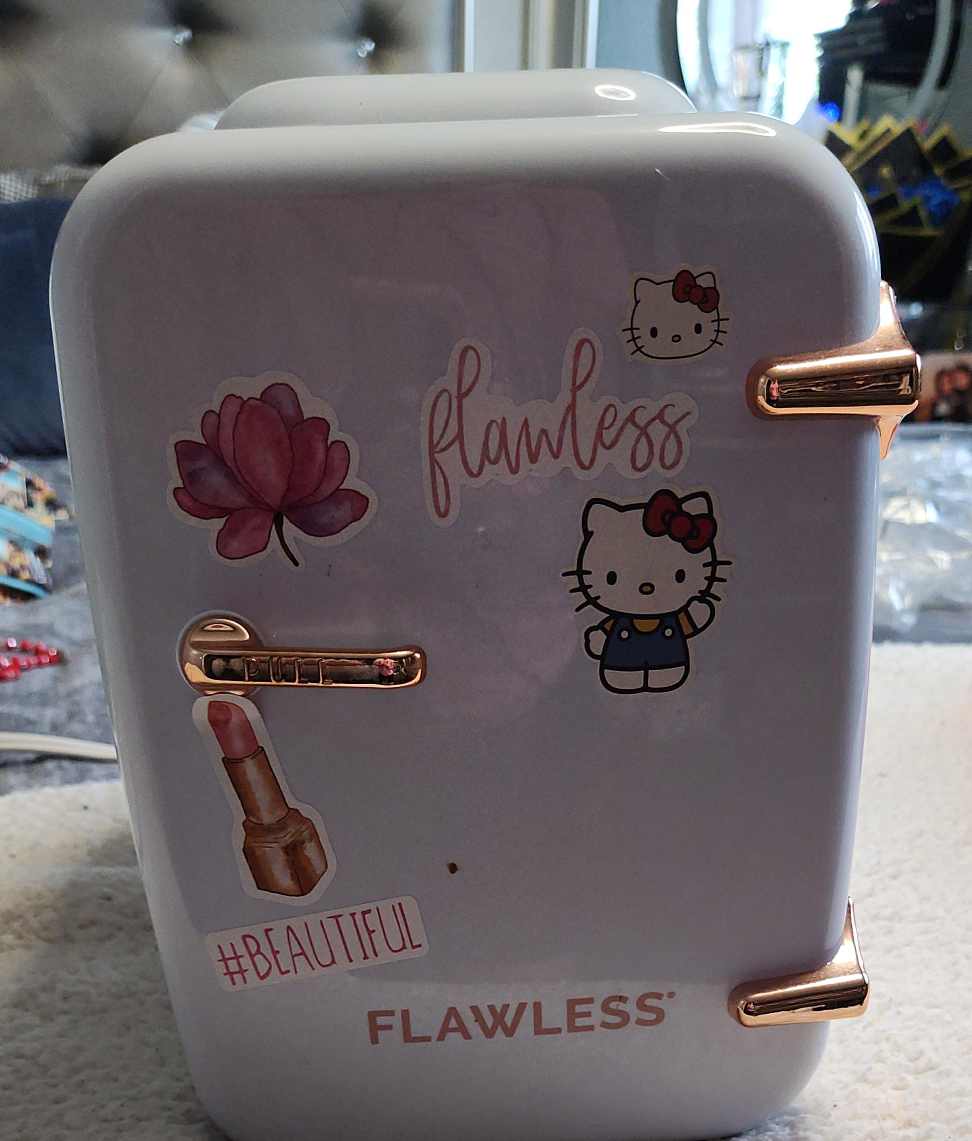 Flawless Mini Beauty Fridge