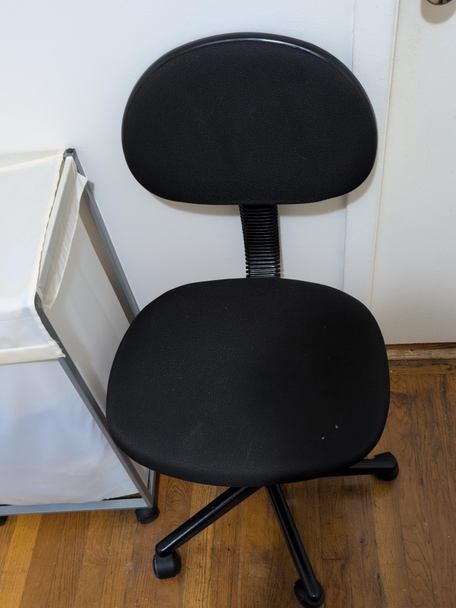 Black Office Chair 🥕 thumbnail