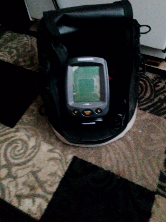 Humminbird -160 Fish Finder thumbnail