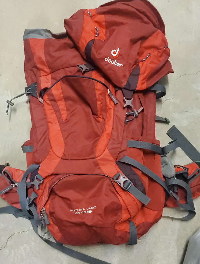 Deuter Futura Vario 45+10 SL Backpack thumbnail