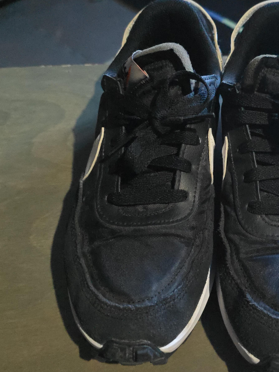 Nike Daybreak Black/White Sneakers thumbnail