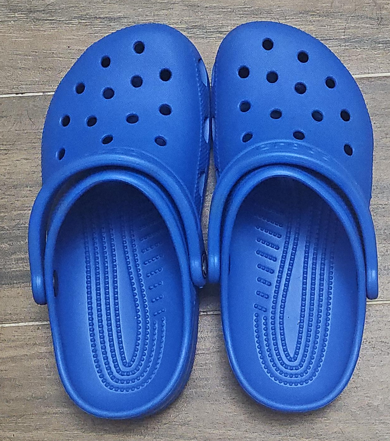 LIKE NEW Classic Crocs - Blue Bolt Women's 6 = Men's Size 4 thumbnail