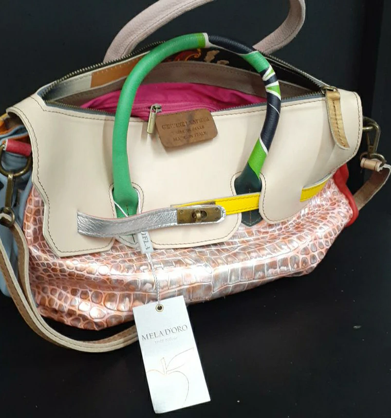 Mela D'oro Leather Handbag thumbnail