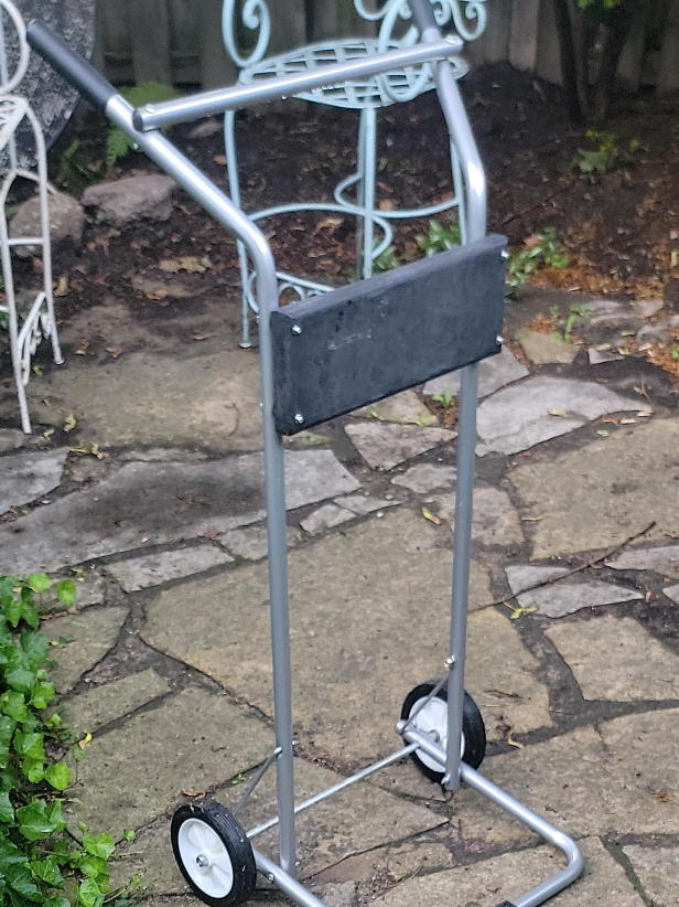 Boat Motor Stand with Wheels thumbnail