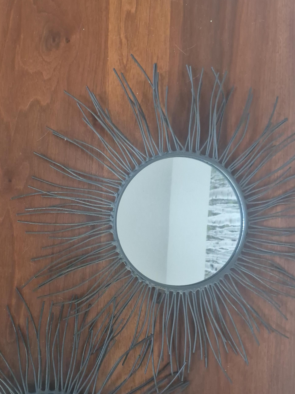 Metal Sunburst Wall Mirrors thumbnail
