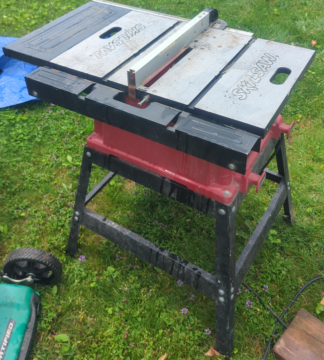 Skilsaw Table Saw thumbnail