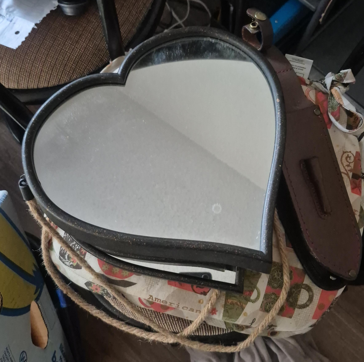Heart-Shaped Mirror with Dark Frame thumbnail