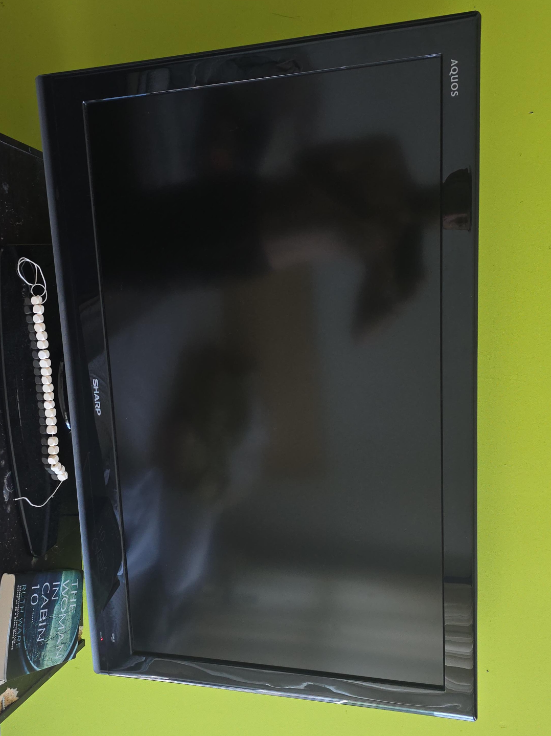 42" Sharp Aquos TV 1080P thumbnail