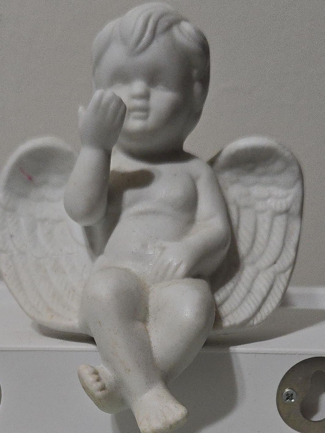 🥕Angel Figurine "Thrifty Pick" thumbnail