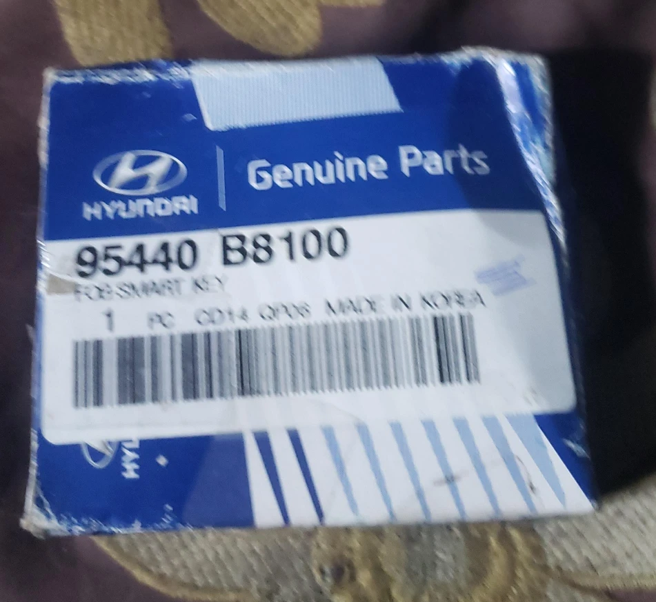 Hyundai 95440 B8100 Genuine Parts Smart Key thumbnail