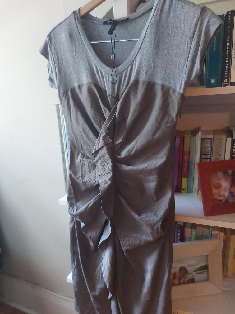 BCBGMAXAZRIA Dress - Size 4 thumbnail