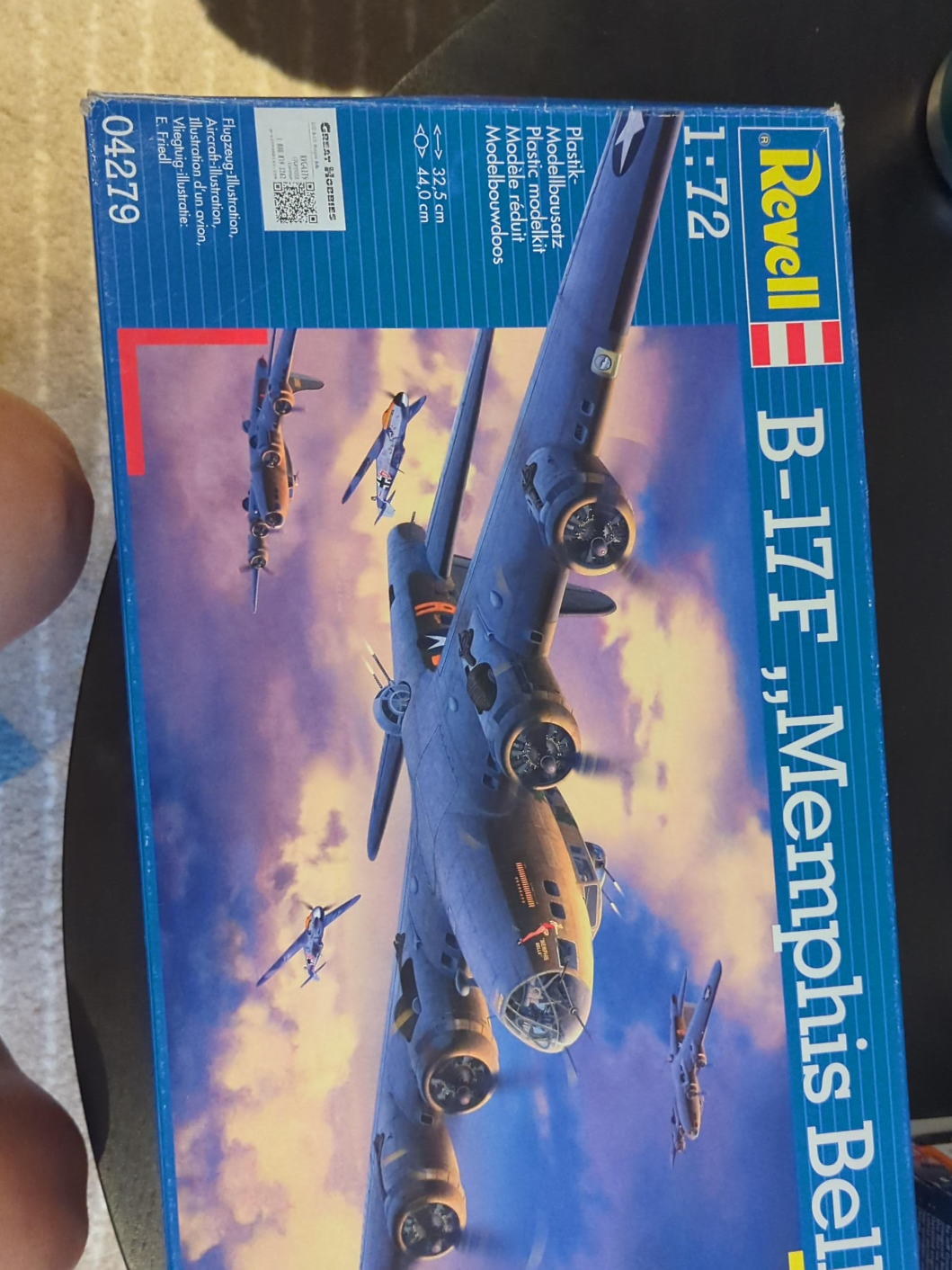 Revell B-17F Memphis Belle 1:72 Model Kit thumbnail