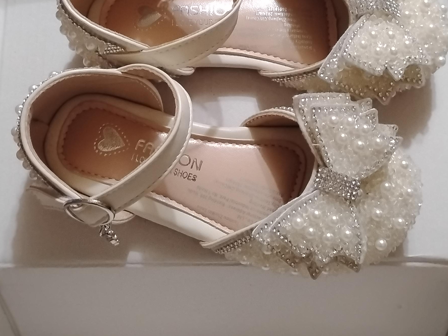 Fashion Love Your Shoes Girls Sandals - Size 26 thumbnail