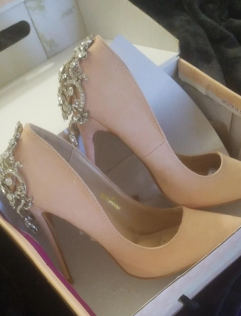 Elegant Heels - Size 8 thumbnail