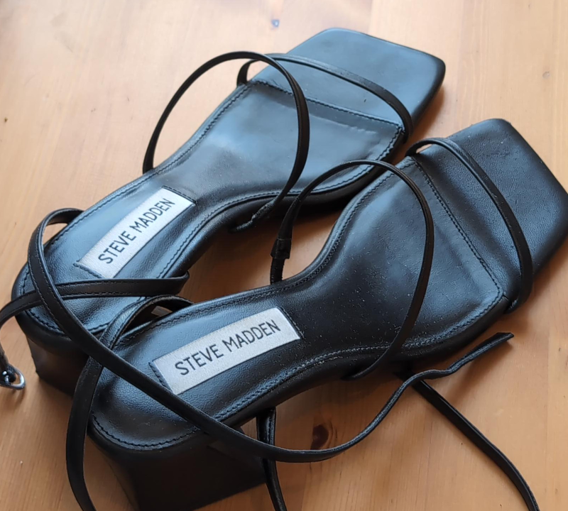 Steve Madden Ashlynn Black Heels - Size 8 thumbnail