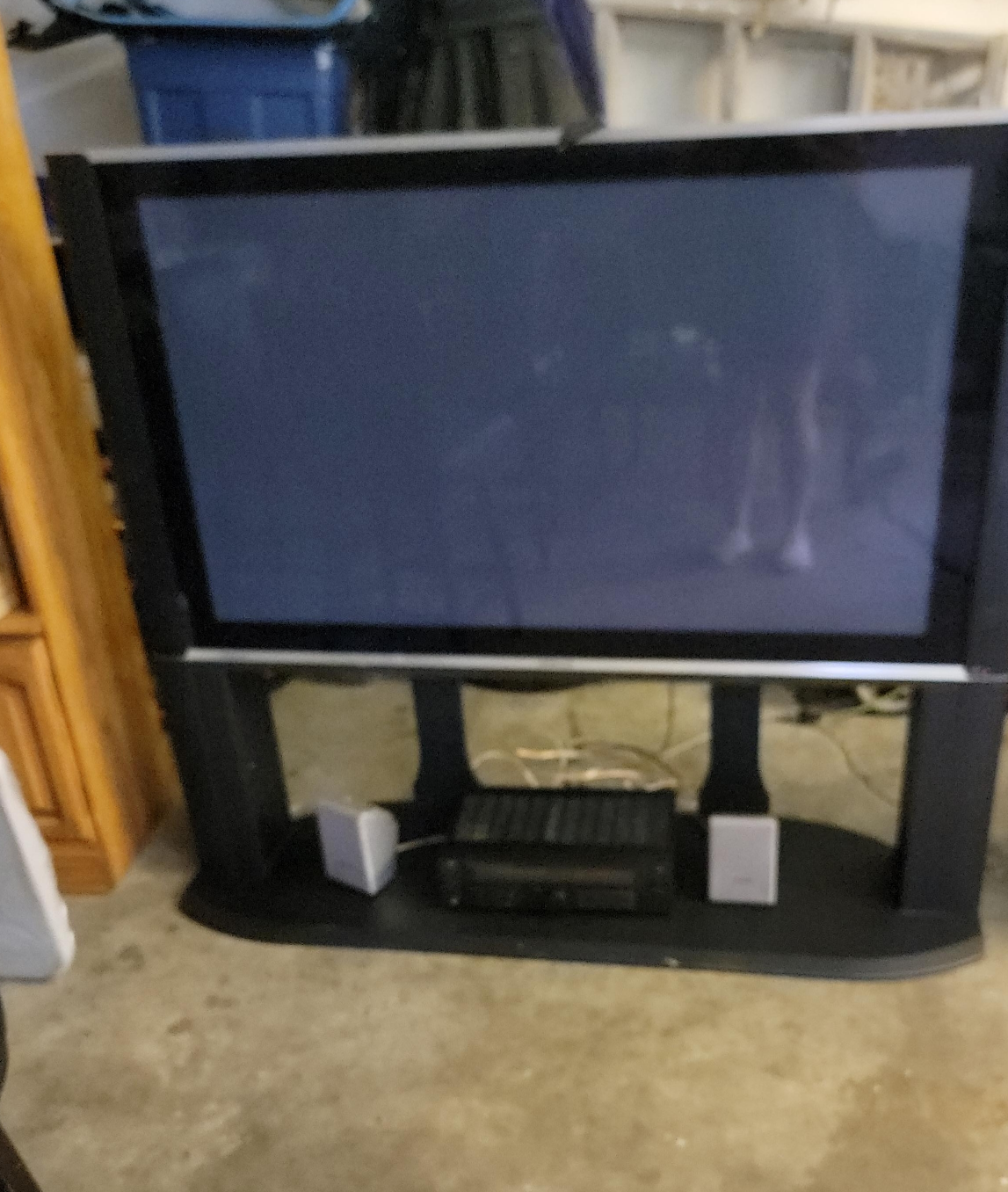 60' Plasma TV on stand with center console and 2 speakers thumbnail