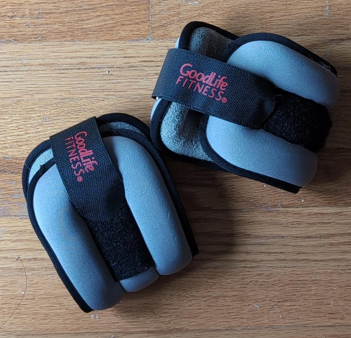 🇨🇦 GoodLife Fitness Ankle Weights thumbnail