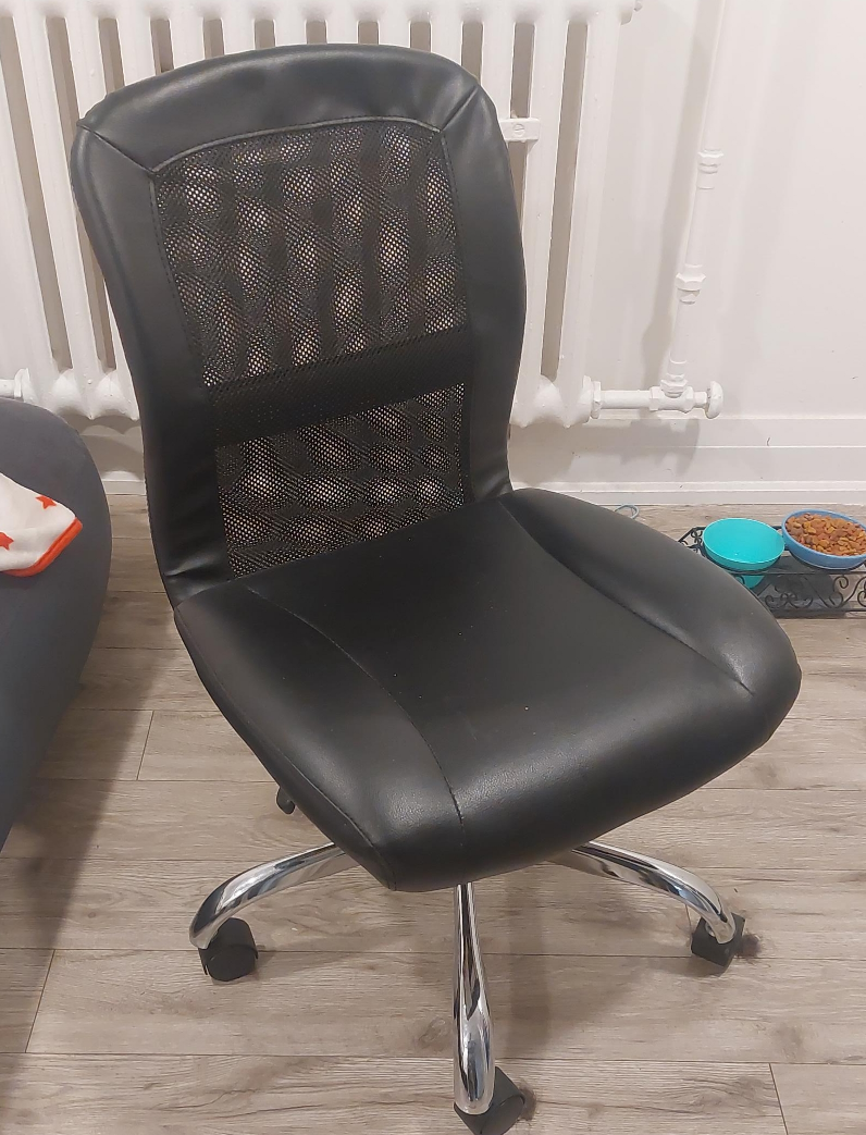 Black Office Chair thumbnail