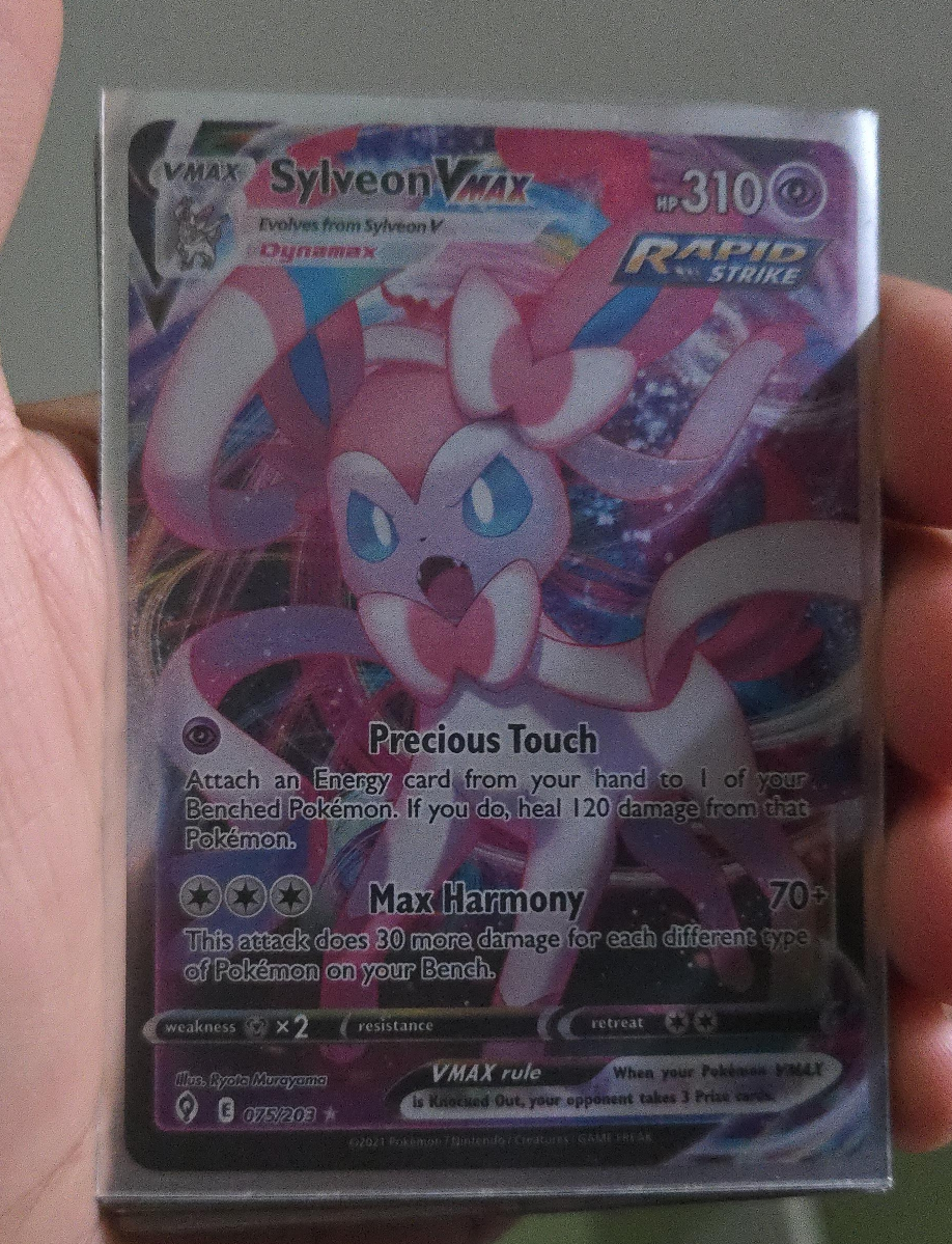 Sylveon VMAX Pokemon Card - Rapid Strike thumbnail