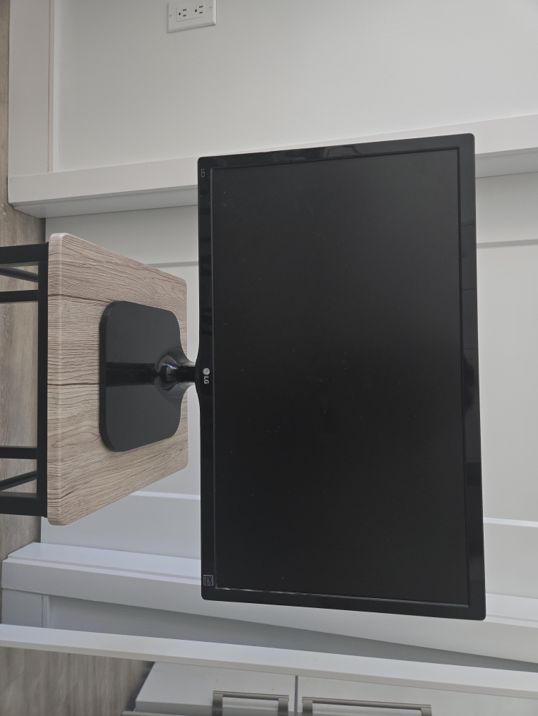 LG Monitor thumbnail