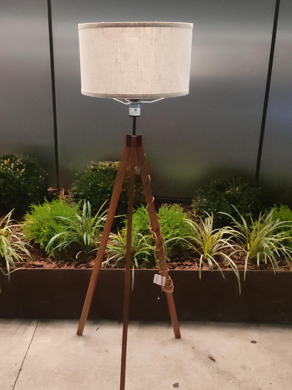Tripod Floor Lamp thumbnail