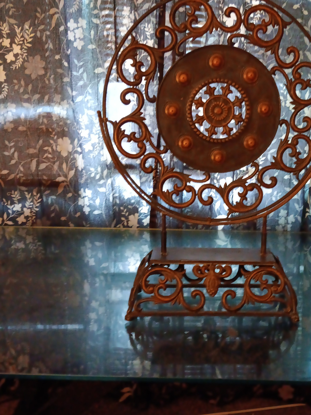 Metal Decorative Tabletop Clock thumbnail