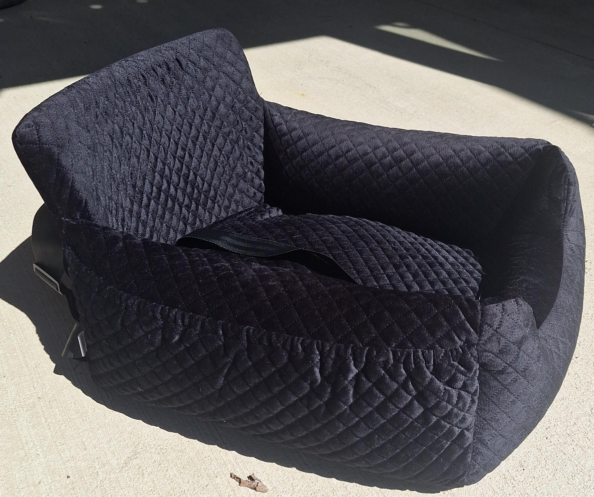 Black Quilted Pet Car Seat thumbnail
