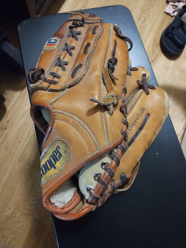 Cooper Steerhide Baseball Glove thumbnail