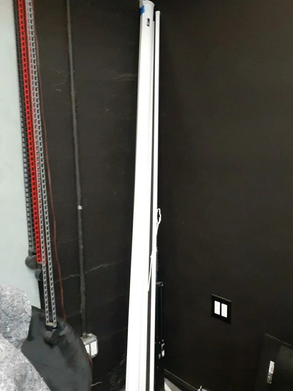 Projector Screen thumbnail