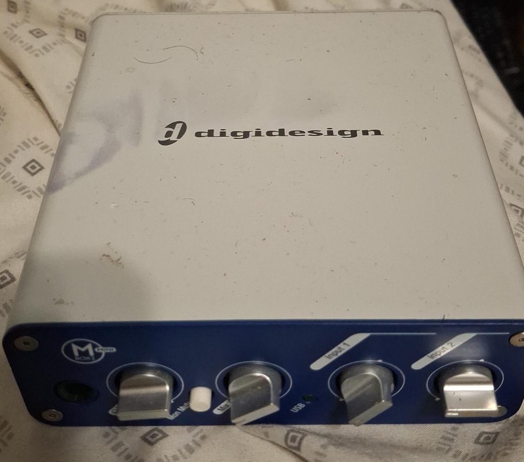 Digidesign Mbox 2 Mini Audio Interface thumbnail