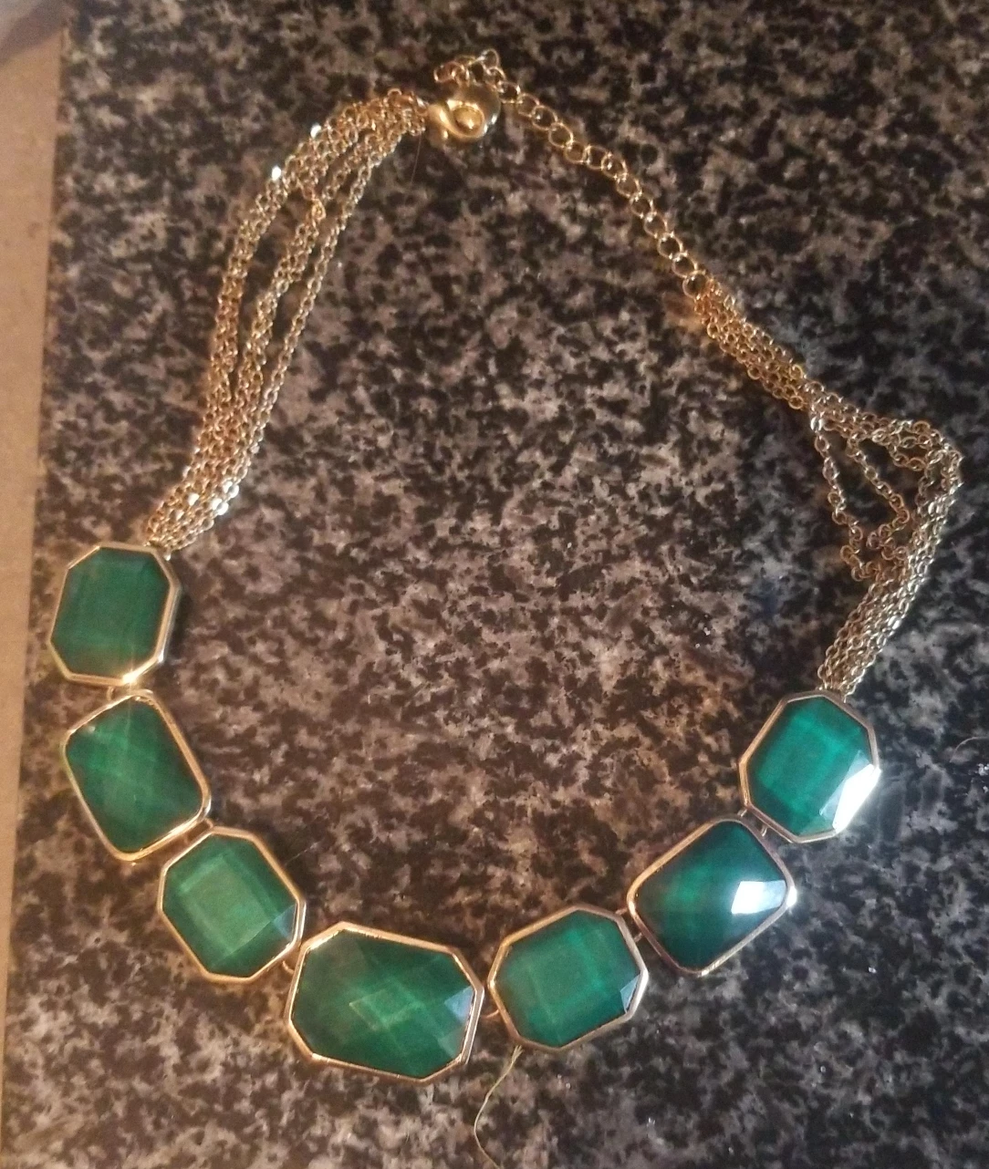 Emerald Green & Gold Necklace thumbnail
