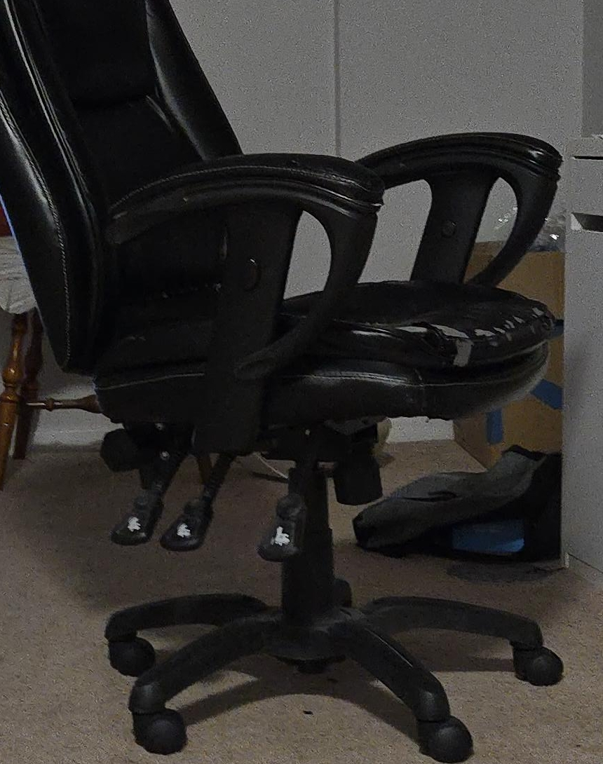 Black Office Chair - Worn thumbnail