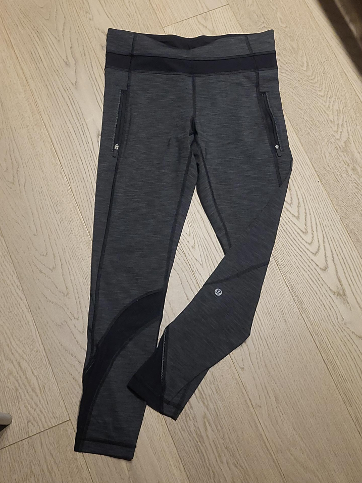Lululemon Heathered Black Leggings thumbnail