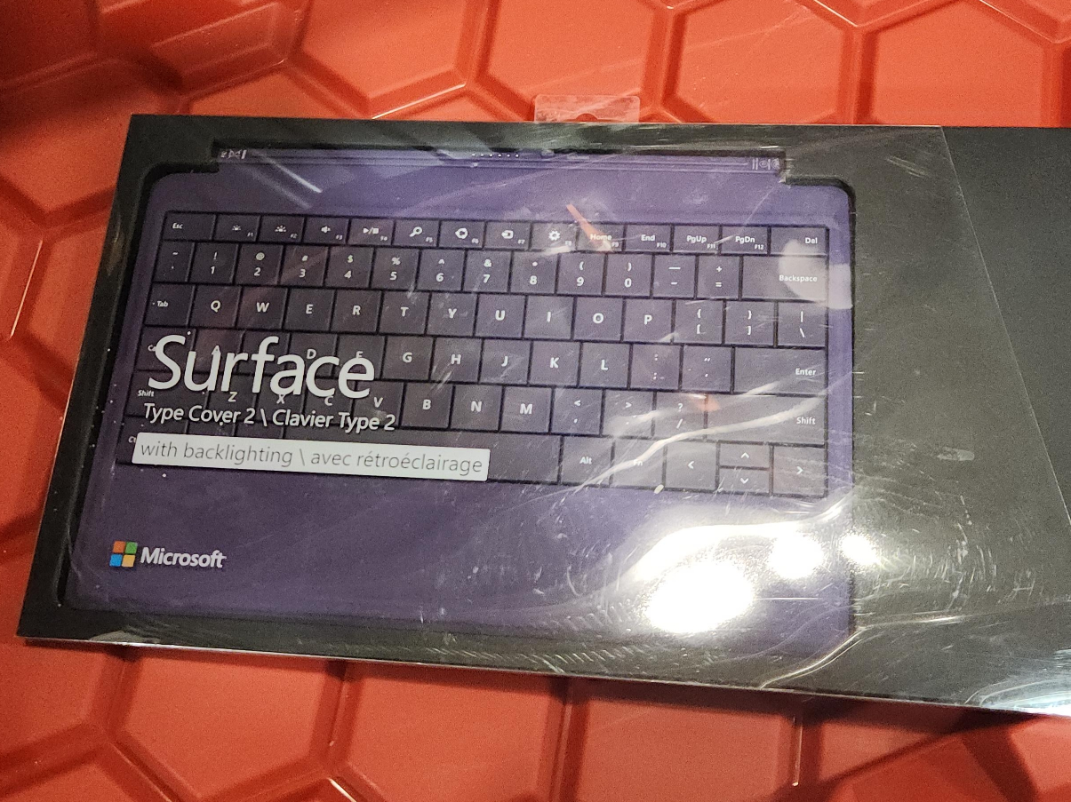 New Microsoft Surface Type Cover 2 - Purple thumbnail