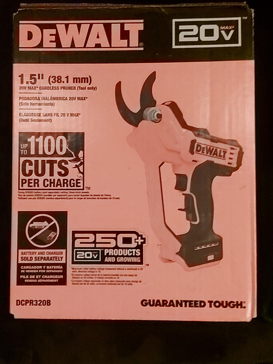 DeWalt 20V MAX Cordless Pruner (DCPR320B) 🥕