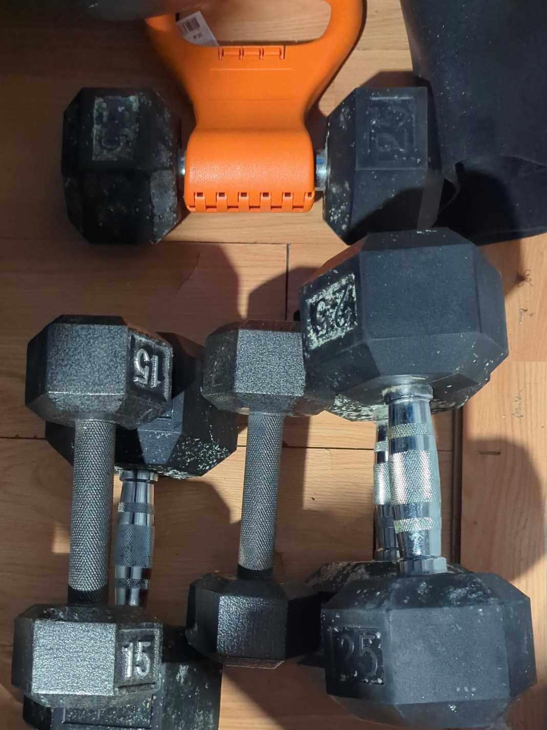 Dumbbells: 15lb and 25lb, 40lbs Weights thumbnail