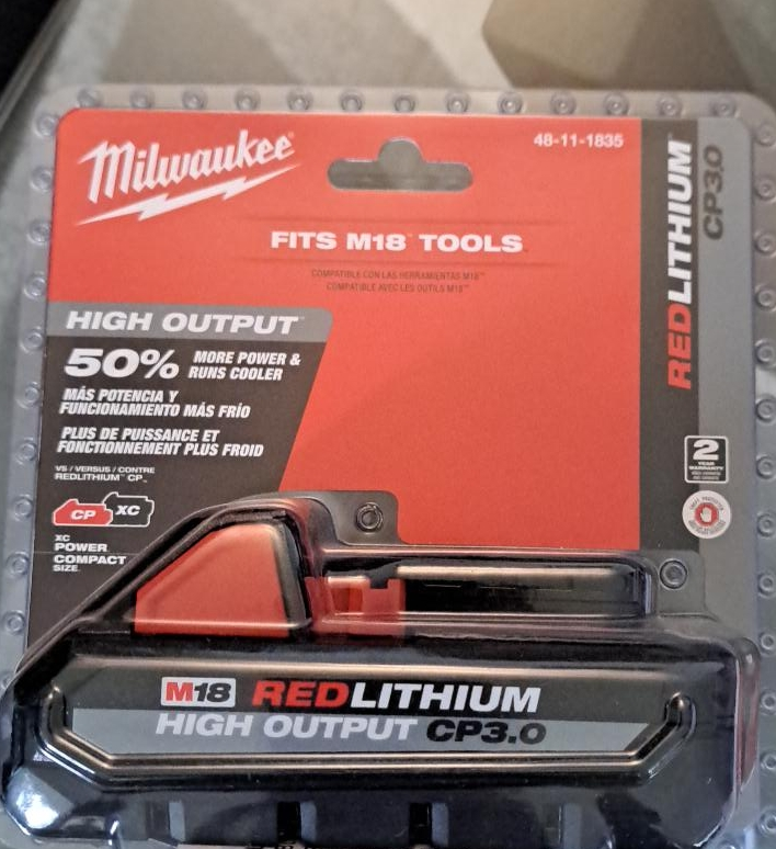 Milwaukee M18 RedLithium High Output CP3.0 Battery thumbnail