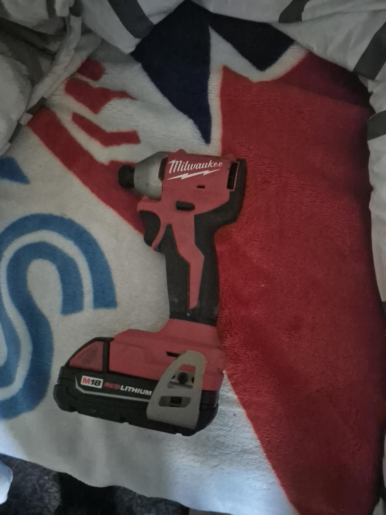 Milwaukee M18 Cordless Impact Driver thumbnail