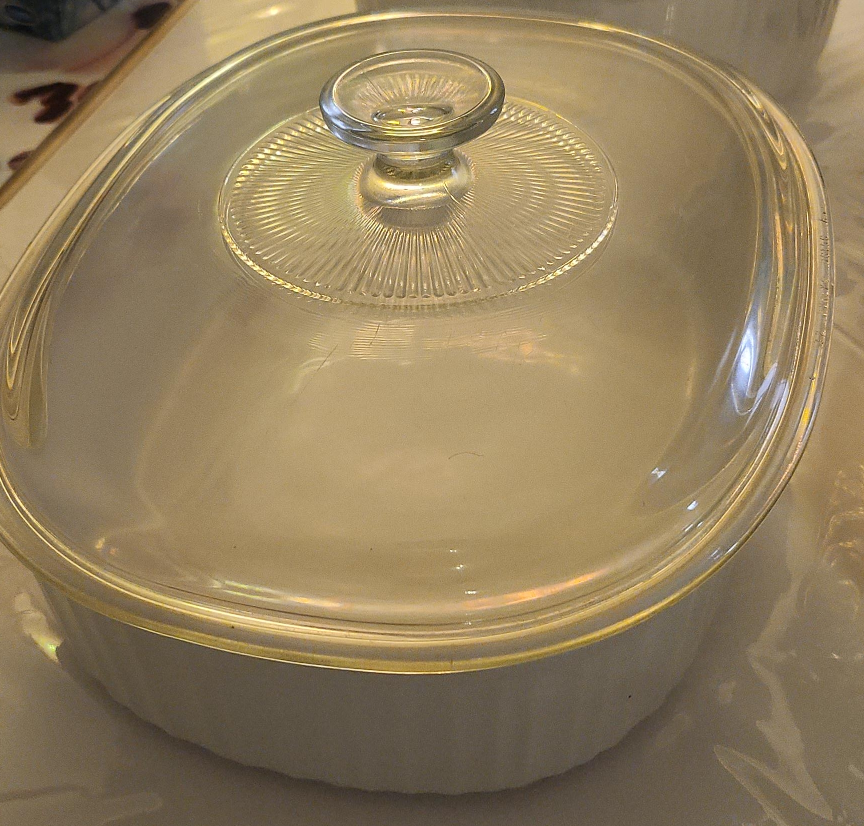 Vintage Corning Ware Casserole Dish with Lid thumbnail