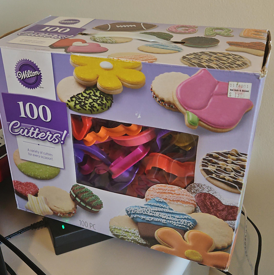 Wilton 100 Piece Cookie Cutters Set thumbnail