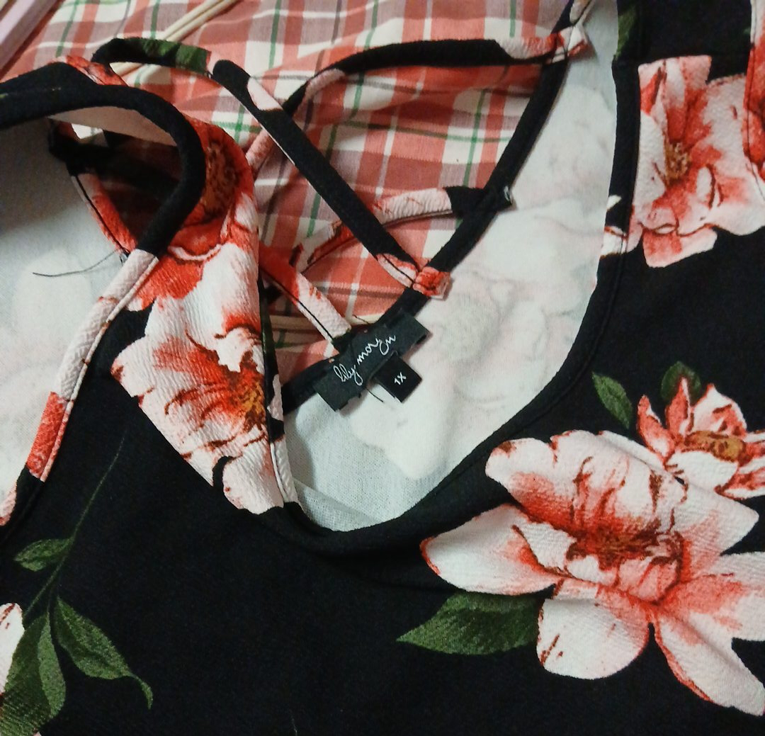 Lily Morgan Floral Top - 1X thumbnail