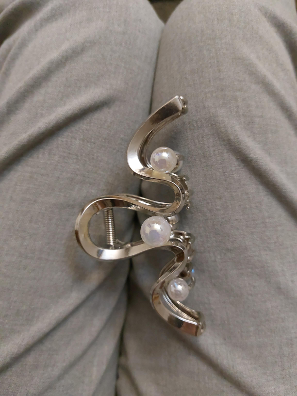 Silver Hair Claw Clip with Pearl Accents thumbnail