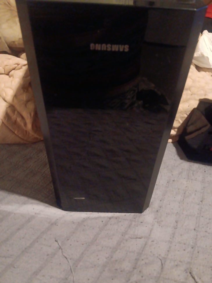 Samsung Black Subwoofer Speaker thumbnail
