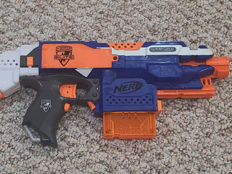 Nerf N-Strike Elite Stryfe Blaster thumbnail